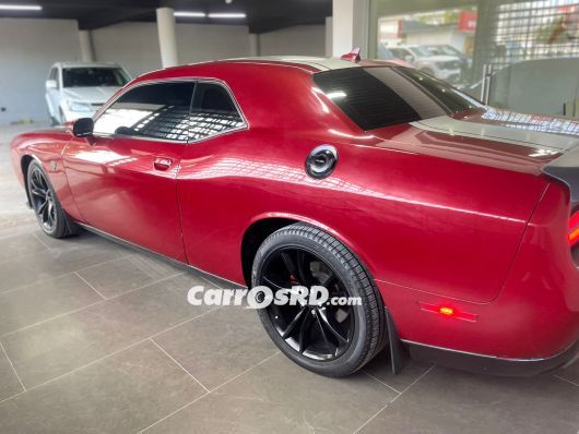 Dodge Challenger Carros en venta