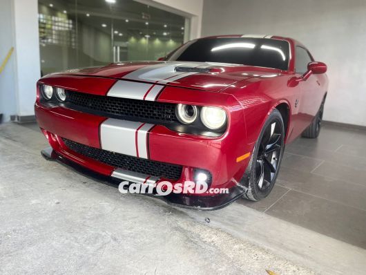 Dodge Challenger Carros en venta