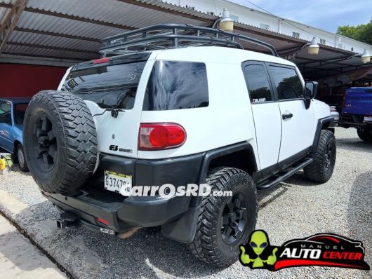 Toyota FJ Cruiser Jeepeta en venta