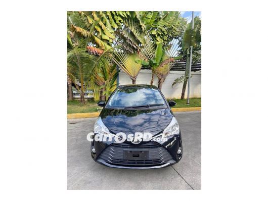 Toyota Vitz Carros en venta
