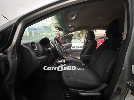 Nissan Versa Carros en venta