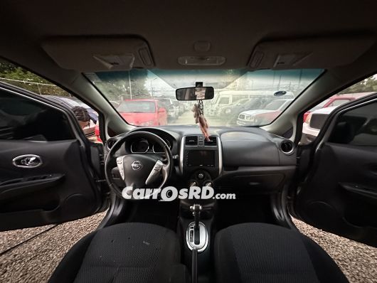 Nissan Versa Carros en venta
