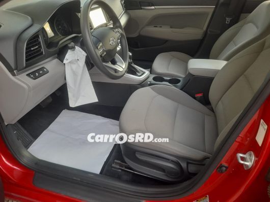 Hyundai Elantra Carros en venta