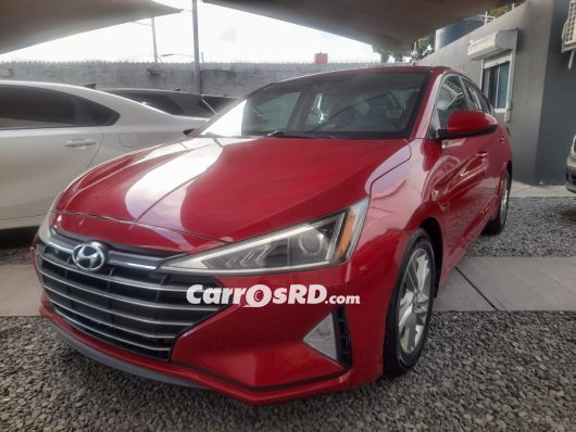 Hyundai Elantra Carros en venta