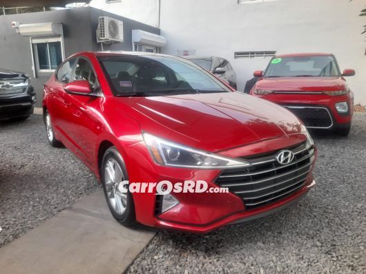 Hyundai Elantra Carros en venta