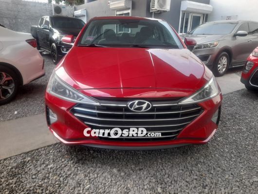 Hyundai Elantra Carros en venta