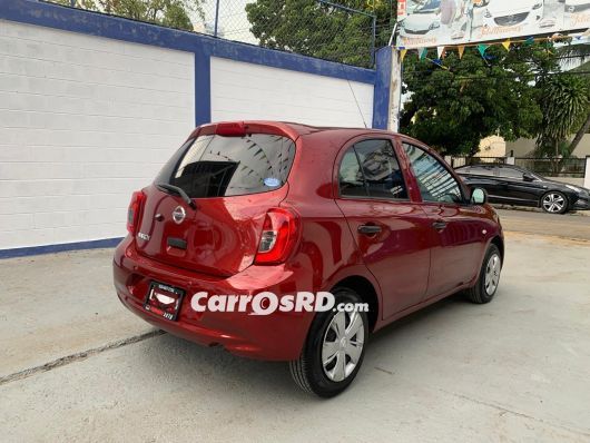 Nissan March Carros en venta