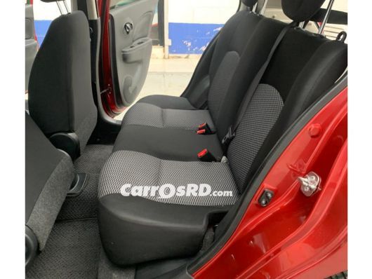 Nissan March Carros en venta