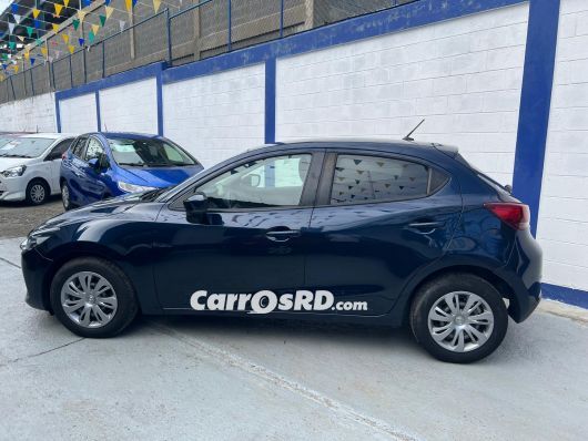 Mazda 2 Carros en venta
