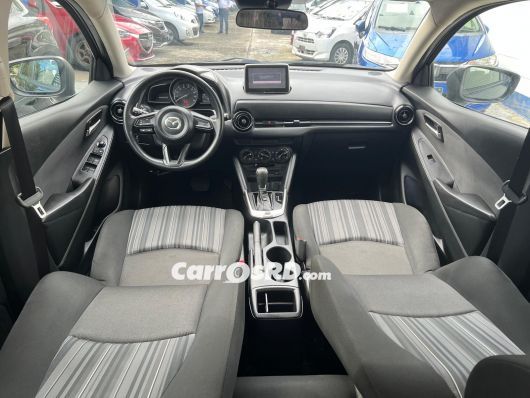 Mazda 2 Carros en venta