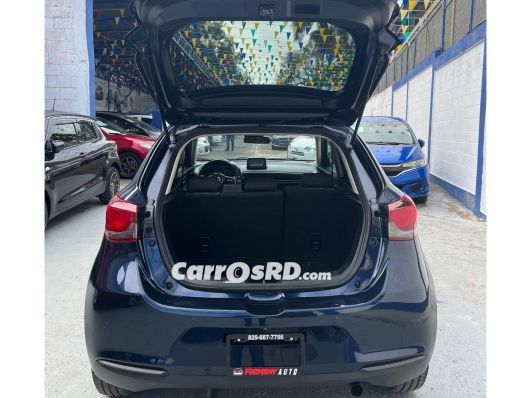 Mazda 2 Carros en venta