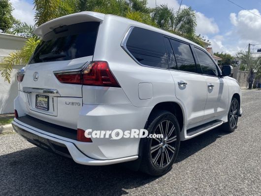 Lexus LX Jeepeta en venta