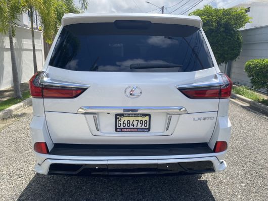 Lexus LX 570