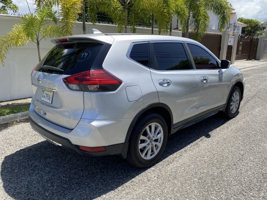 Nissan X Trail Básico