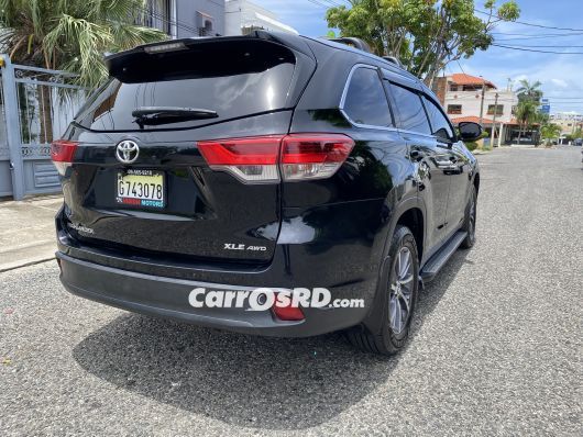 Toyota Highlander Jeepeta en venta