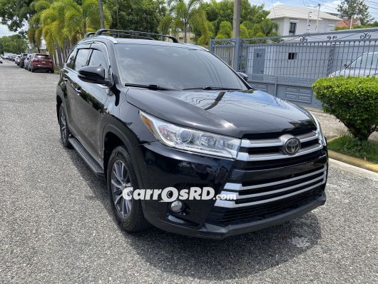 Toyota Highlander Jeepeta en venta