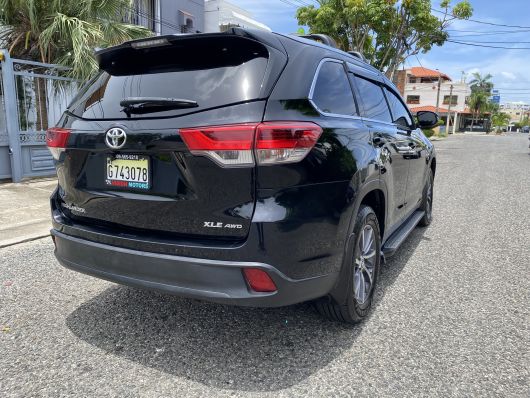 Toyota Highlander XLE