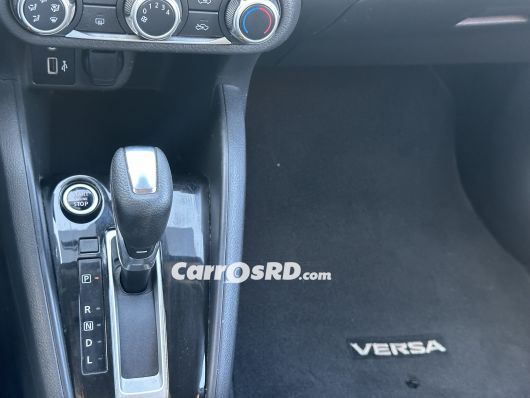 Nissan Versa Carros en venta