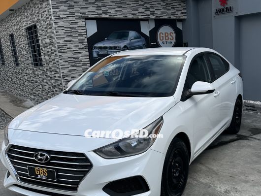 Hyundai Accent Carros en venta