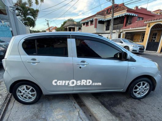 Daihatsu Mira Hatchback en venta