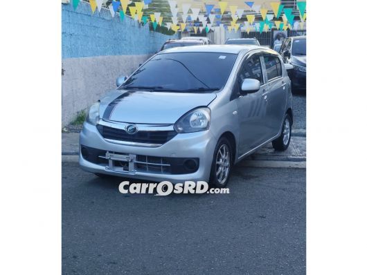 Daihatsu Mira Hatchback en venta
