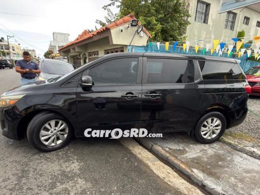 Kia Sedona Jeepeta en venta
