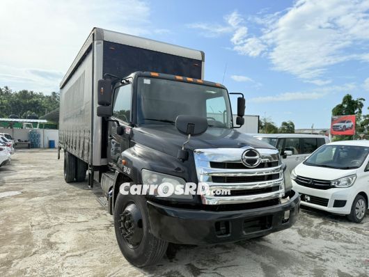 Hino 300 Camion en venta