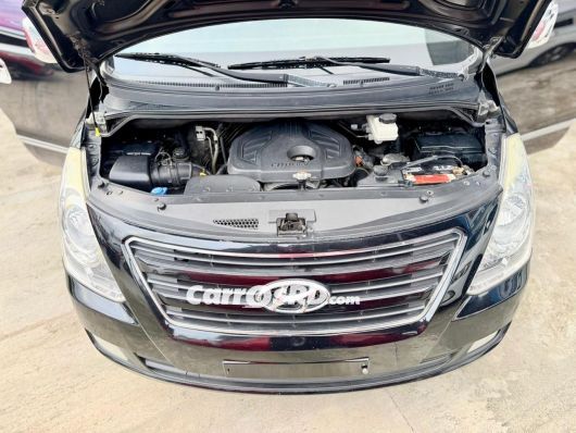 Hyundai Grand Starex Minivan en venta