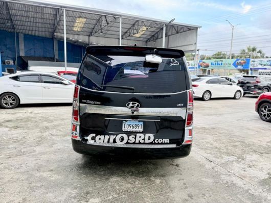 Hyundai Grand Starex Minivan en venta