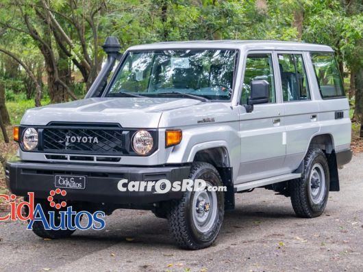 Toyota Land Cruiser Jeepeta en venta