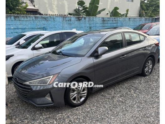 Hyundai Elantra Carros en venta