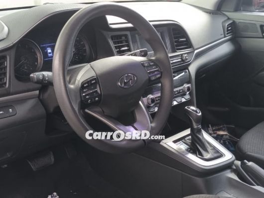 Hyundai Elantra Carros en venta