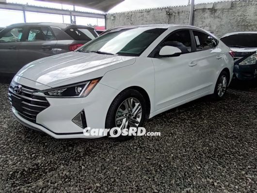 Hyundai Elantra Carros en venta