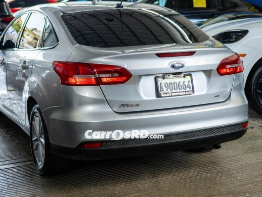 Ford Focus Carros en venta