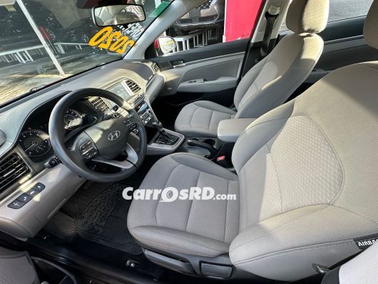 Hyundai Elantra Carros en venta