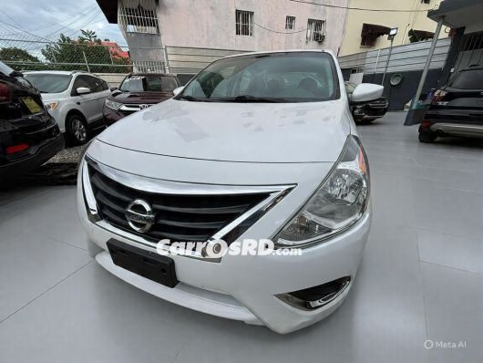 Nissan Versa Carros en venta
