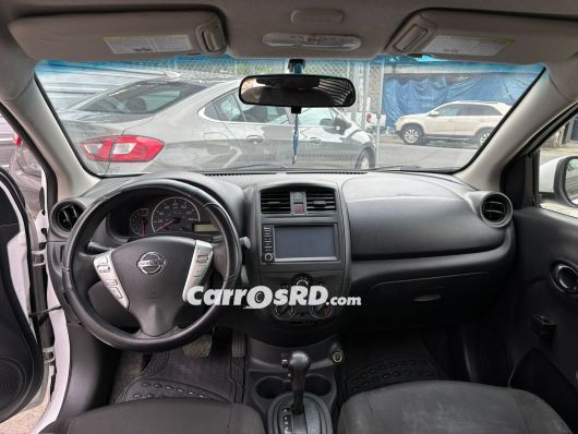 Nissan Versa Carros en venta