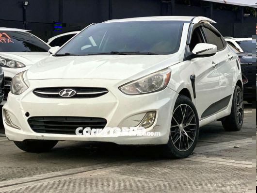Hyundai Accent Carros en venta