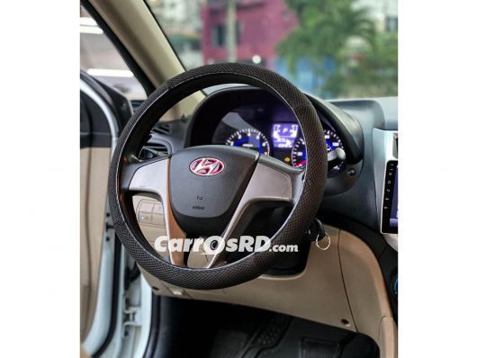 Hyundai Accent Carros en venta