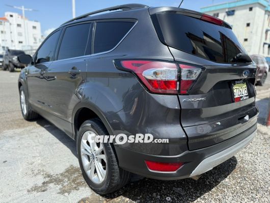 Ford Escape Jeepeta en venta