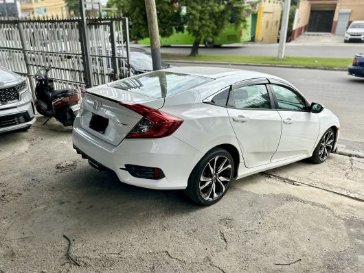 Honda Civic Sport