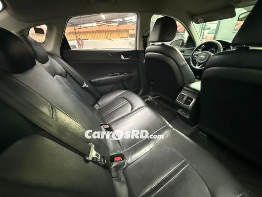 Kia K5 Carros en venta