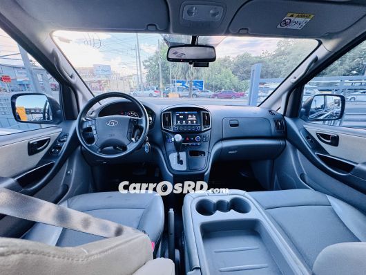 Hyundai Grand Starex Autobus en venta