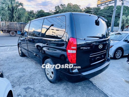 Hyundai Grand Starex Autobus en venta