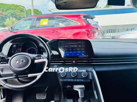 Hyundai Avante Carros en venta