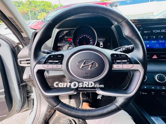 Hyundai Avante Carros en venta