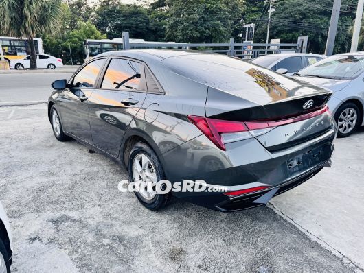 Hyundai Avante Carros en venta