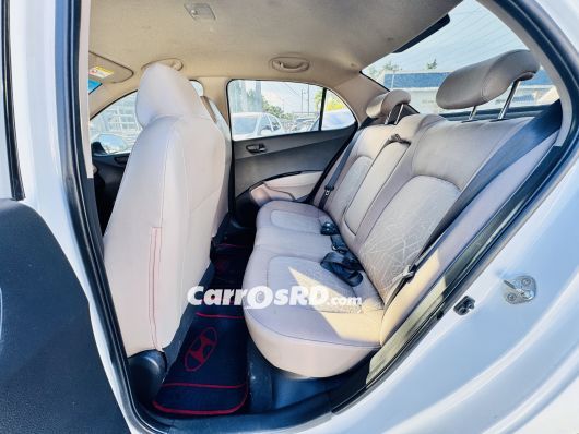 Hyundai Grand i10 Carros en venta