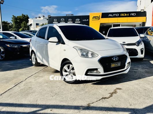 Hyundai Grand i10 Carros en venta