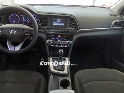Hyundai Elantra Carros en venta